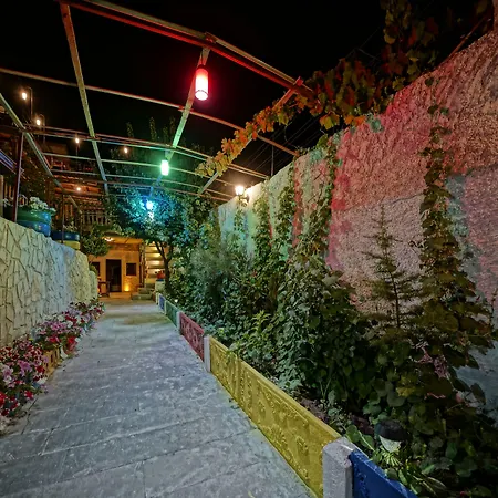 Cappa Cave Bed & Breakfast 4*